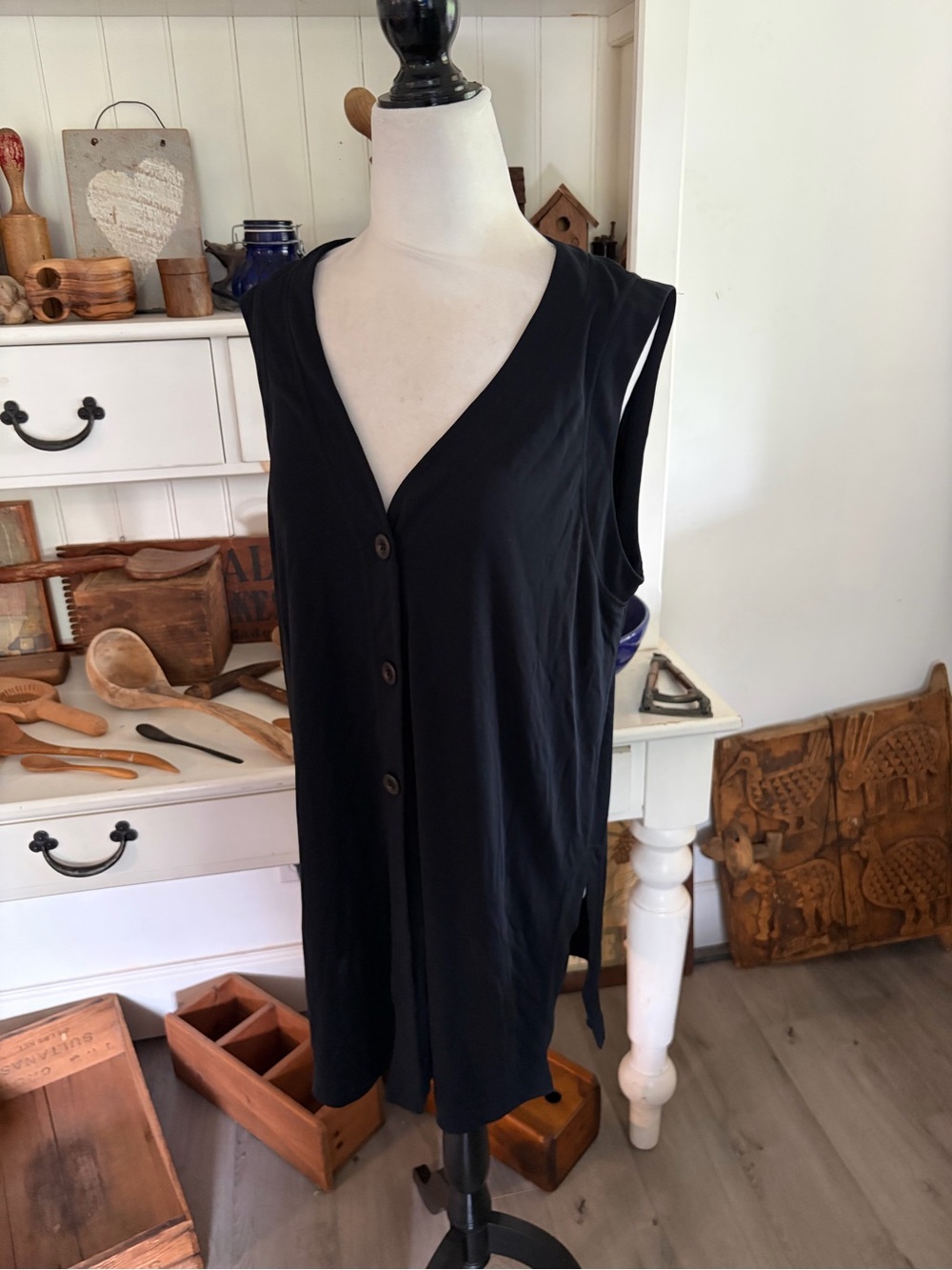 Jax Black Sleeveless Button-Front Vest Blouse